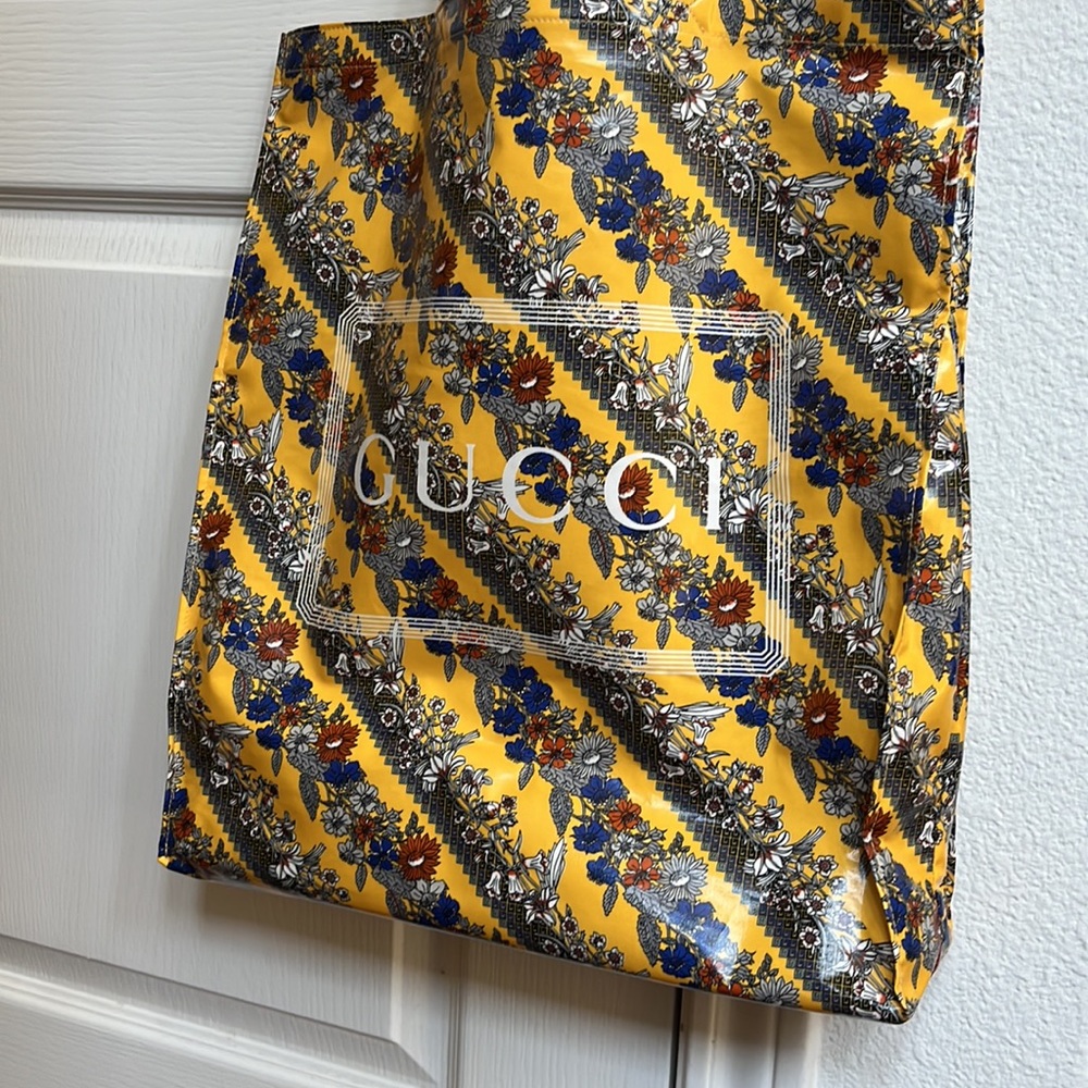 Gucci tote - Picture 11 of 14